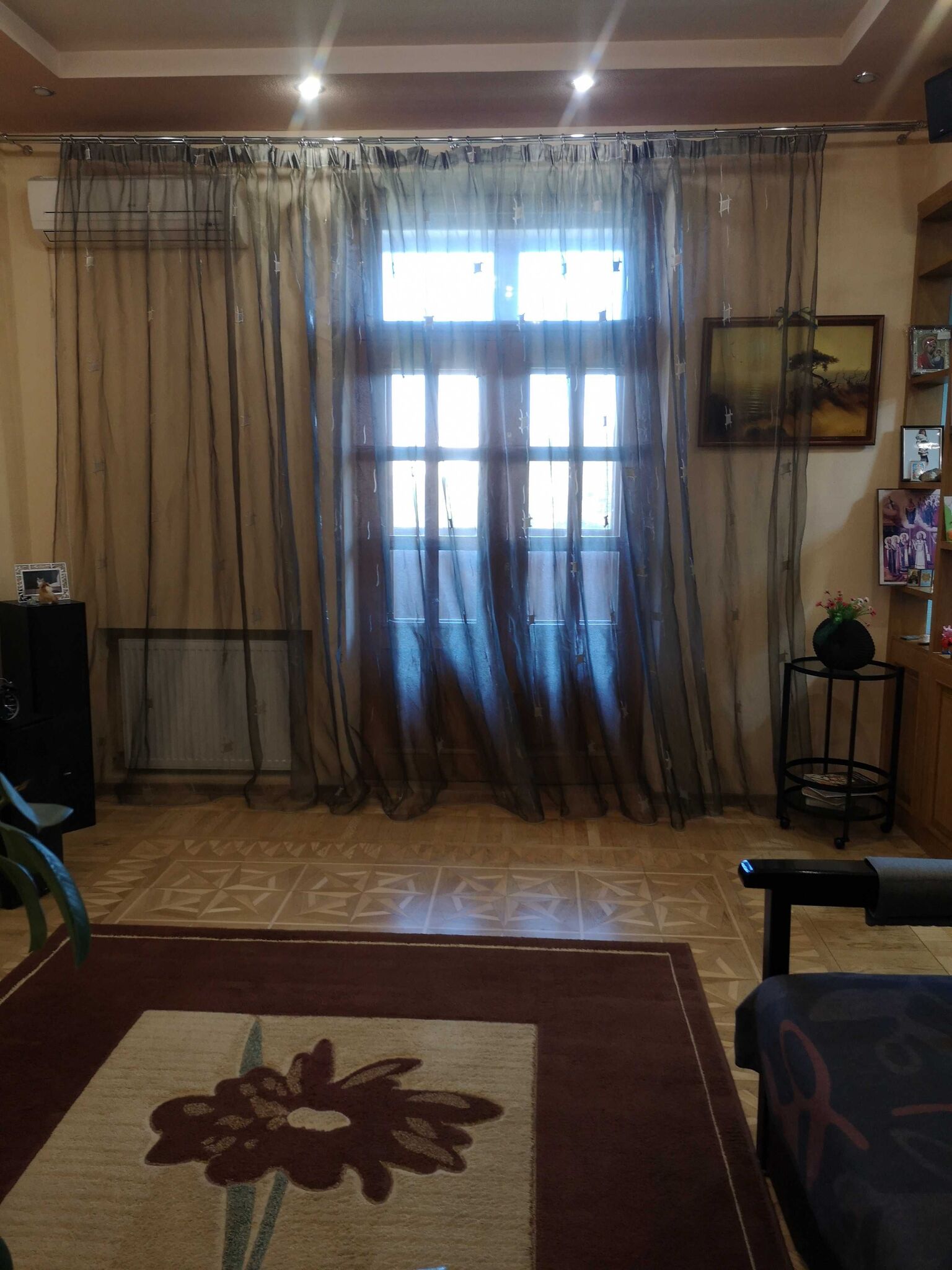 Продаж 2-кімнатної квартири 57 м²