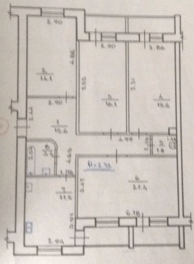 Продаж 4-кімнатної квартири 105 м²