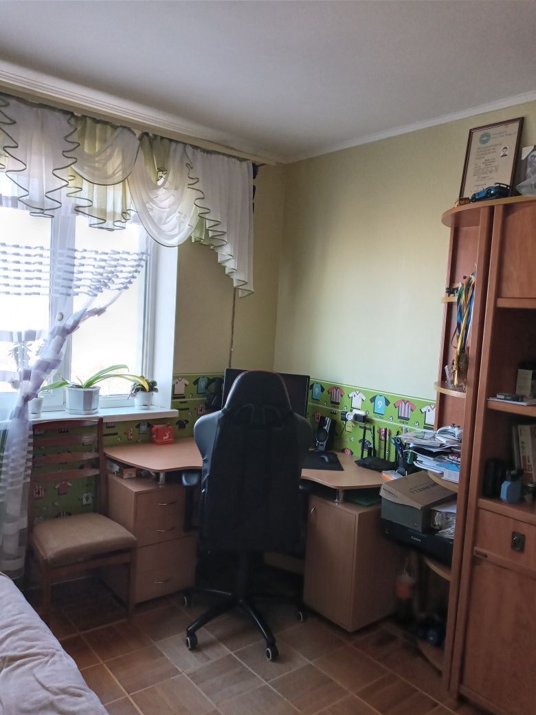 Продаж 3-кімнатної квартири 71 м²