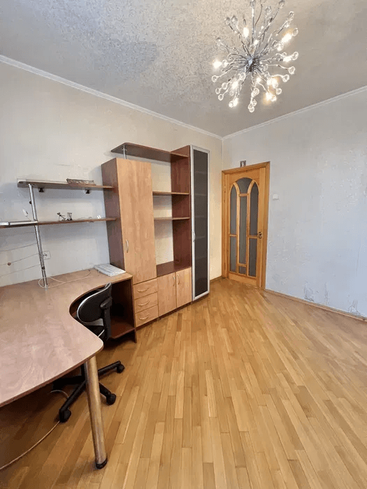 Продаж 4-кімнатної квартири 81.3 м²