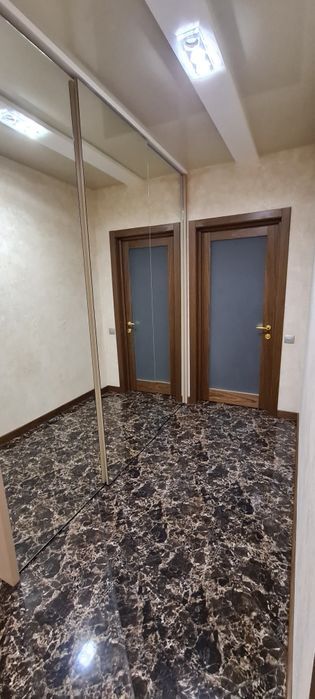 Продаж 2-кімнатної квартири 66 м²