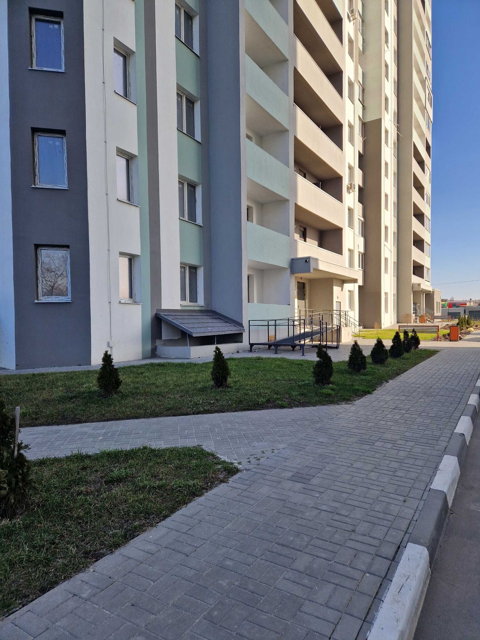 Продаж 1-кімнатної квартири 41 м²