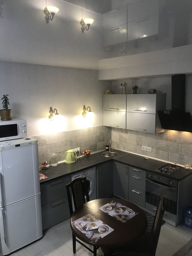 Продажа 2-комнатной квартиры 65 м²