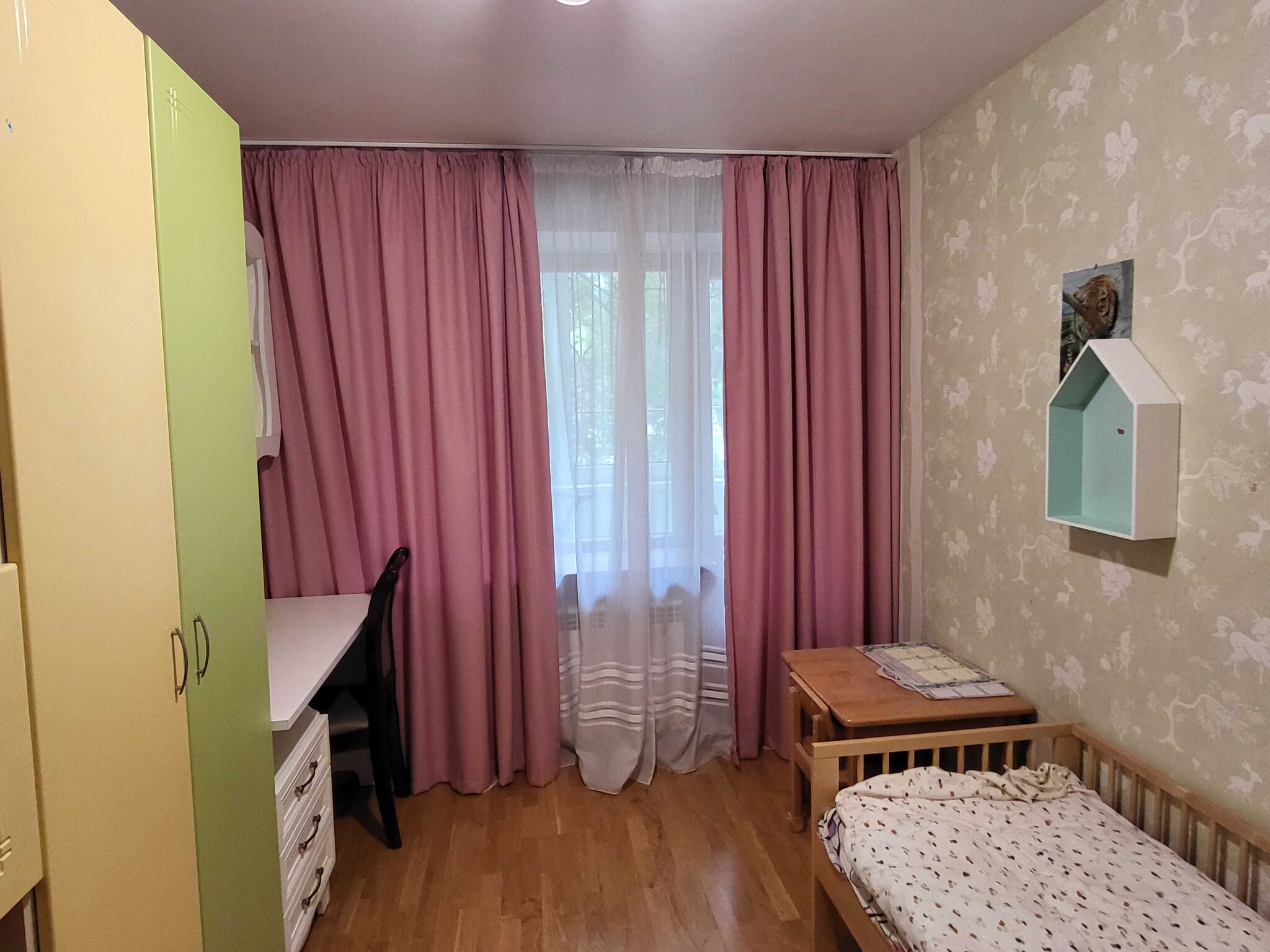 Продажа 4-комнатной квартиры 77 м²