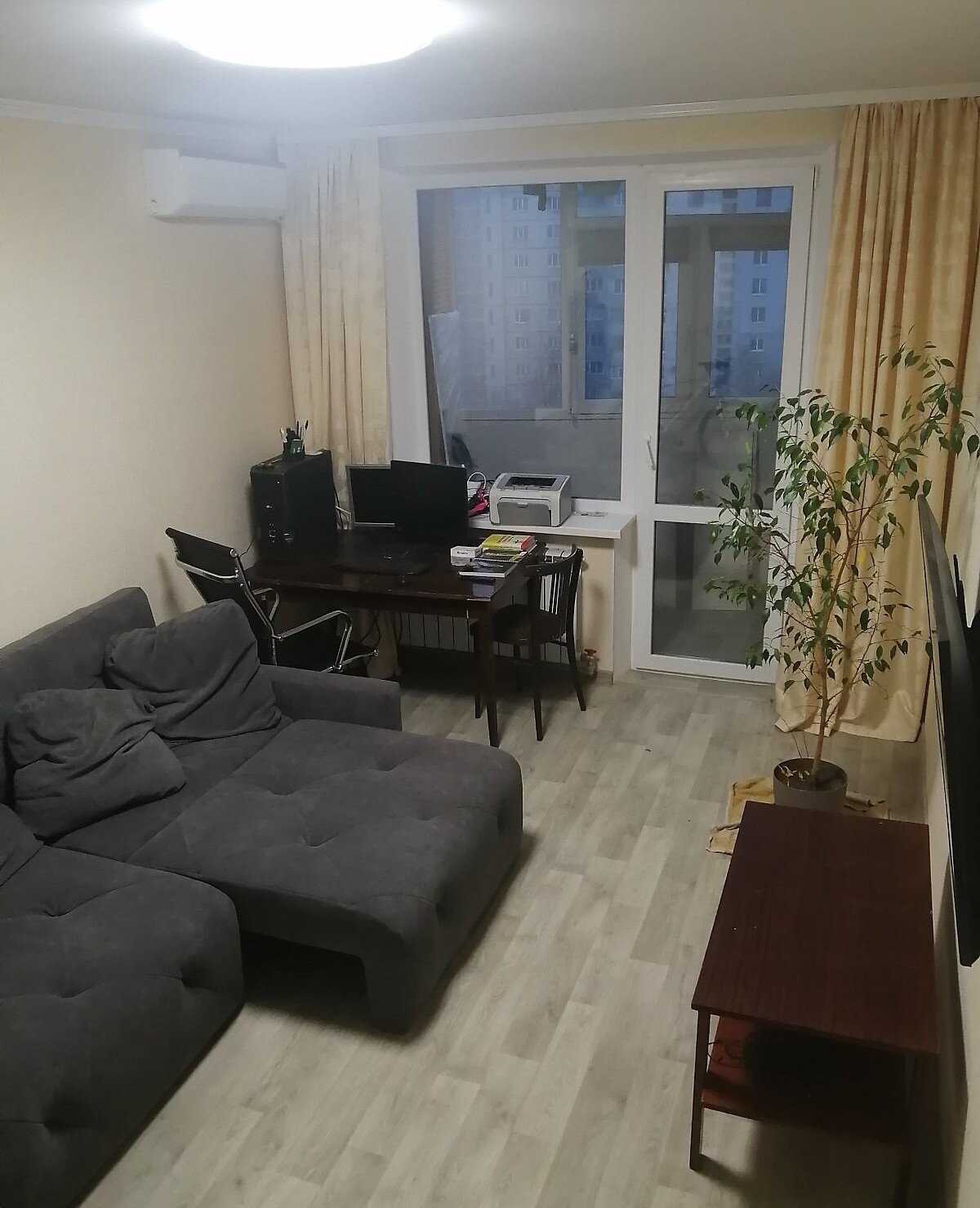 Продаж 2-кімнатної квартири 45 м²