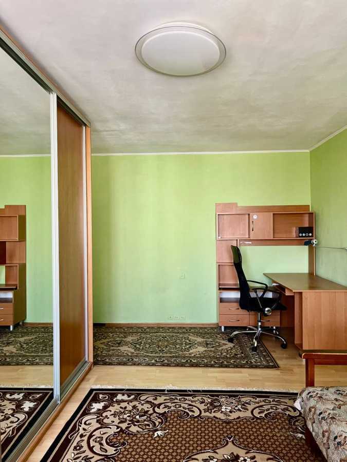 Продаж 1-кімнатної квартири 36.3 м², Петра Вершигори вул., 9