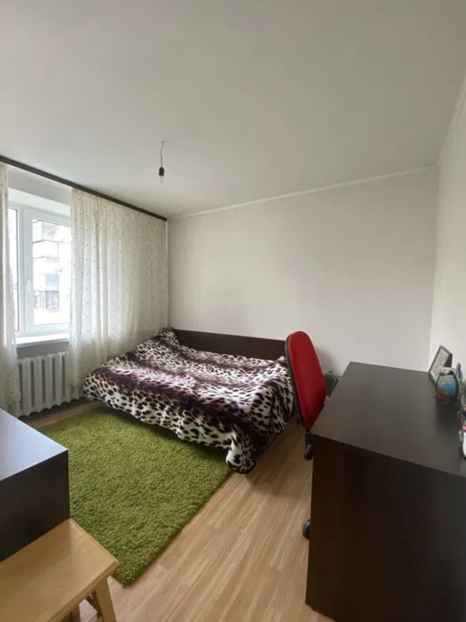 Продаж 4-кімнатної квартири 84 м², Калинова вул., 77