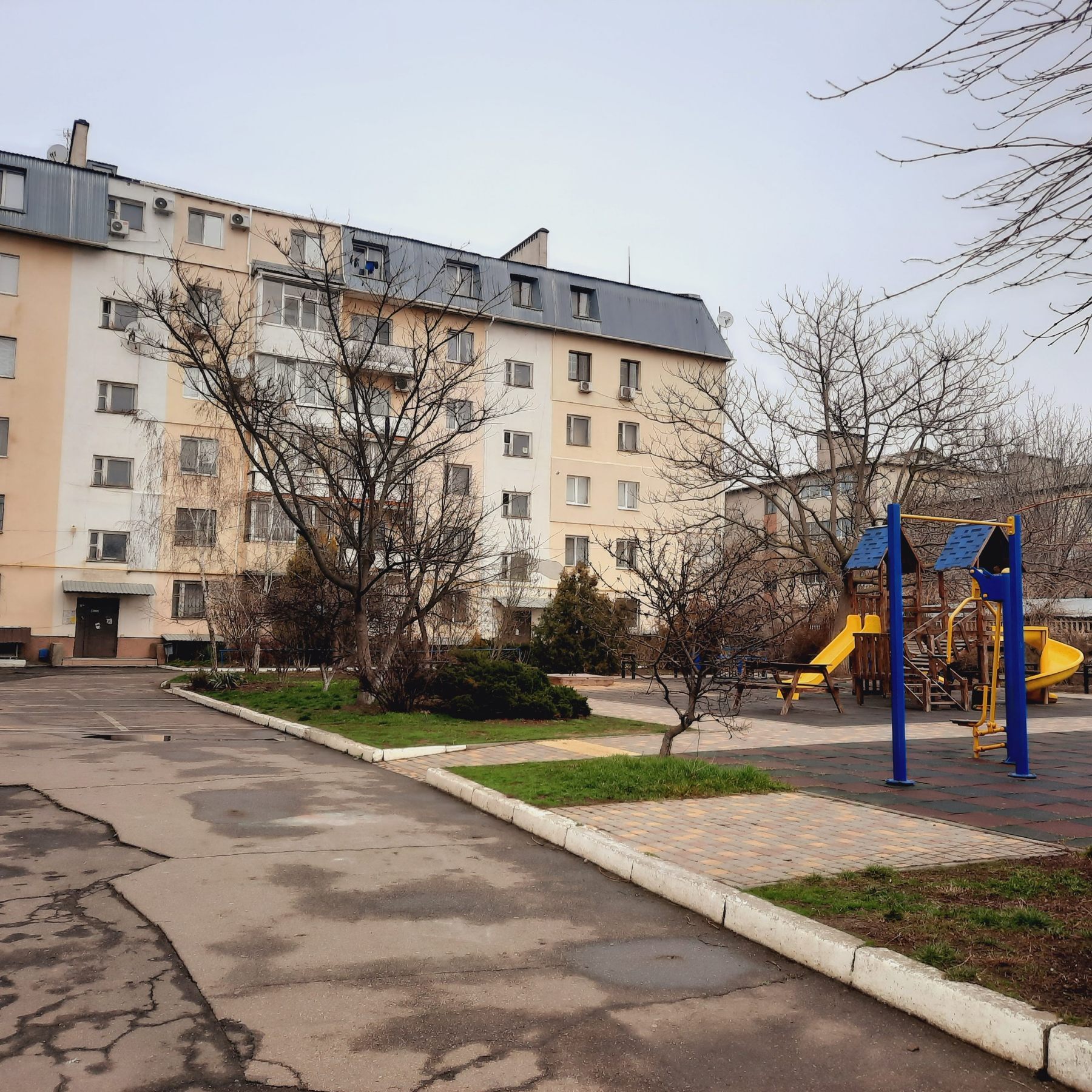 Продаж 3-кімнатної квартири 93 м², Люстдорфская дор., 7