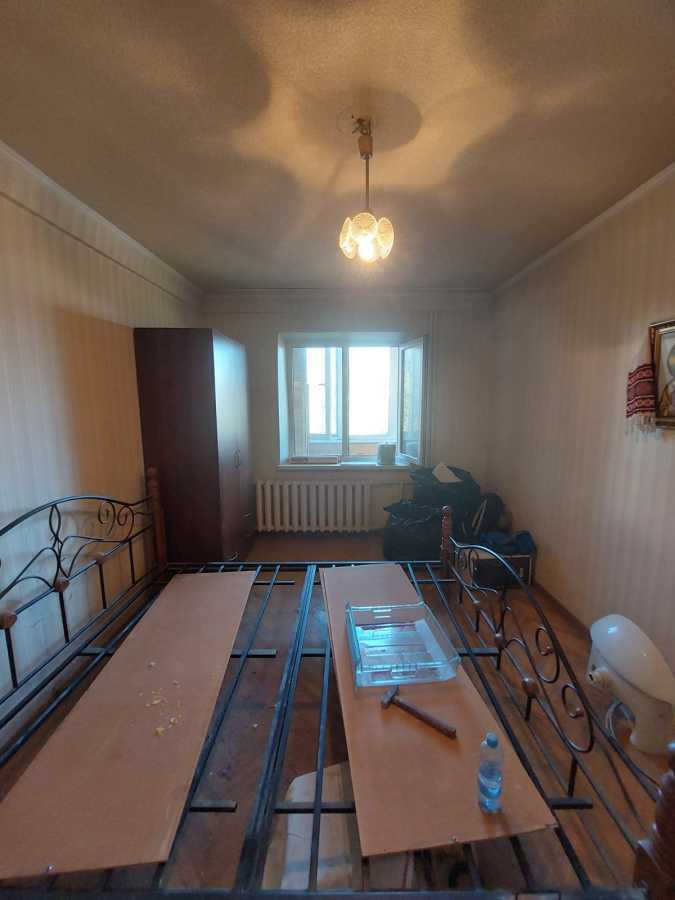 Продаж 2-кімнатної квартири 60 м², Петропавлівська вул., 6