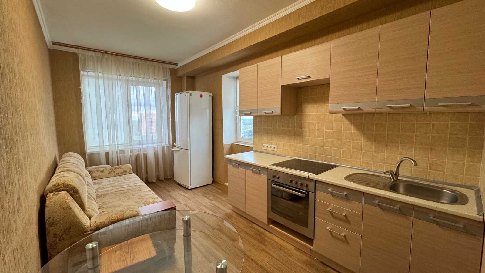 Продажа 1-комнатной квартиры 45 м², Грушевского ул., 7