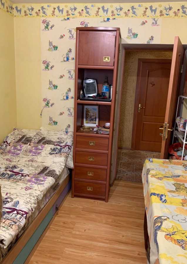 Продажа 4-комнатной квартиры 80 м², Генерала Пухова ул., Ватутіна, 24