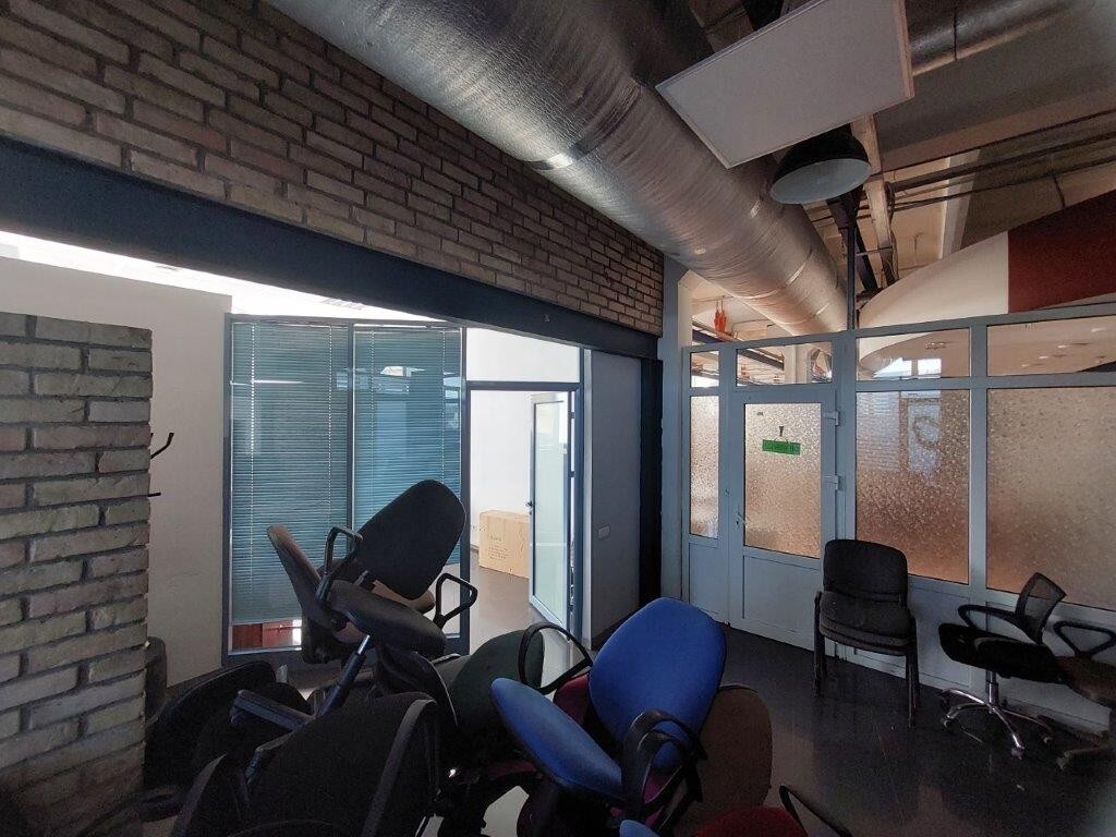 Аренда офиса 350 м², Кирилловская ул.