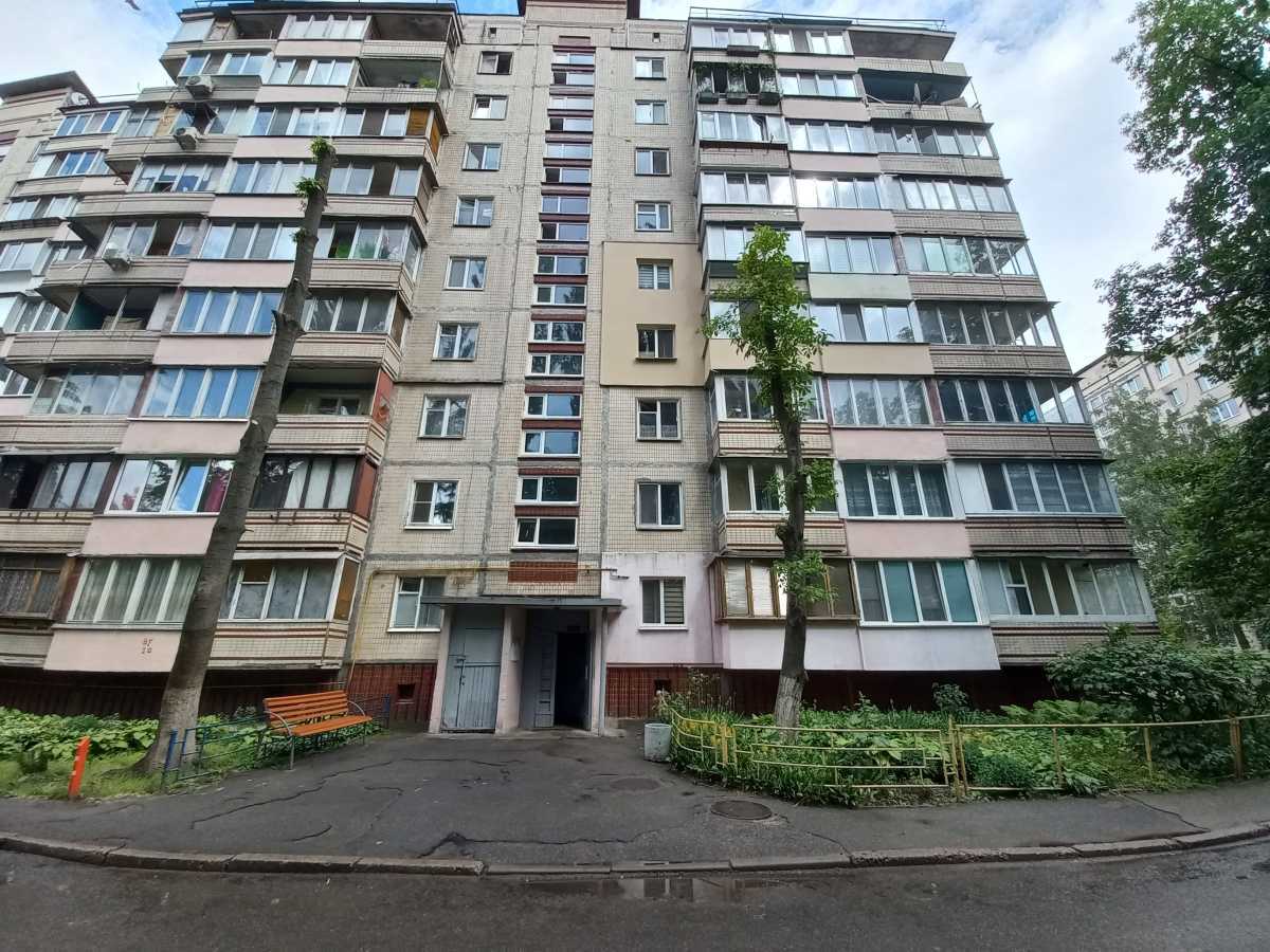 Продажа 2-комнатной квартиры 62 м², Генерала Наумова ул., 23Б