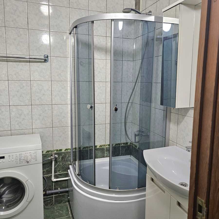 Продажа 1-комнатной квартиры 43 м², Александра Мишуги ул., 1/4