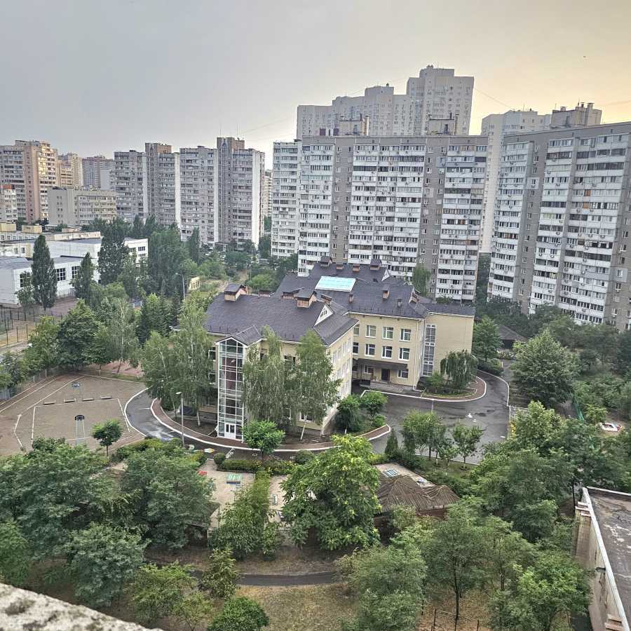 Продажа 1-комнатной квартиры 43 м², Александра Мишуги ул., 1/4