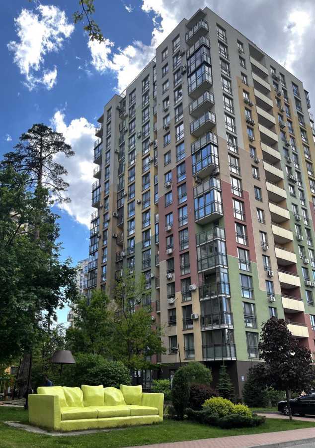 Продажа 2-комнатной квартиры 56 м², Анатолия Петрицкого ул., 17А