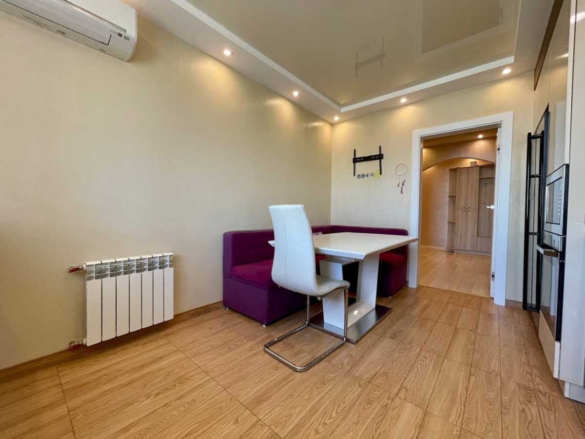 Продаж 3-кімнатної квартири 105 м², Миколи Бажана просп., 36