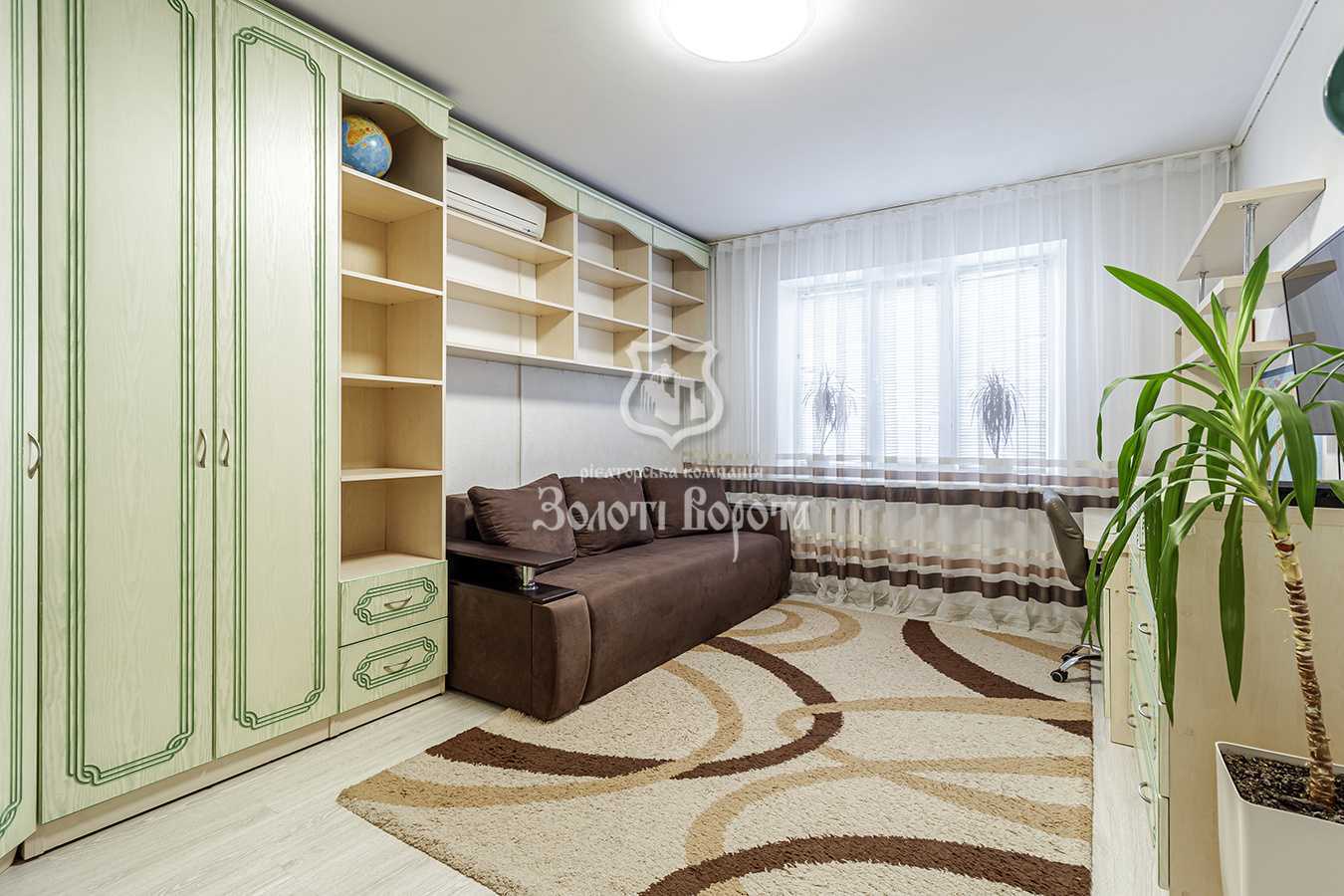 Продажа 2-комнатной квартиры 56 м², Алма-Атинская ул., 39Е