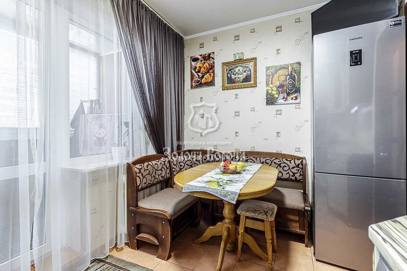 Продаж 2-кімнатної квартири 56 м², Алма-Атинська вул., 39Е