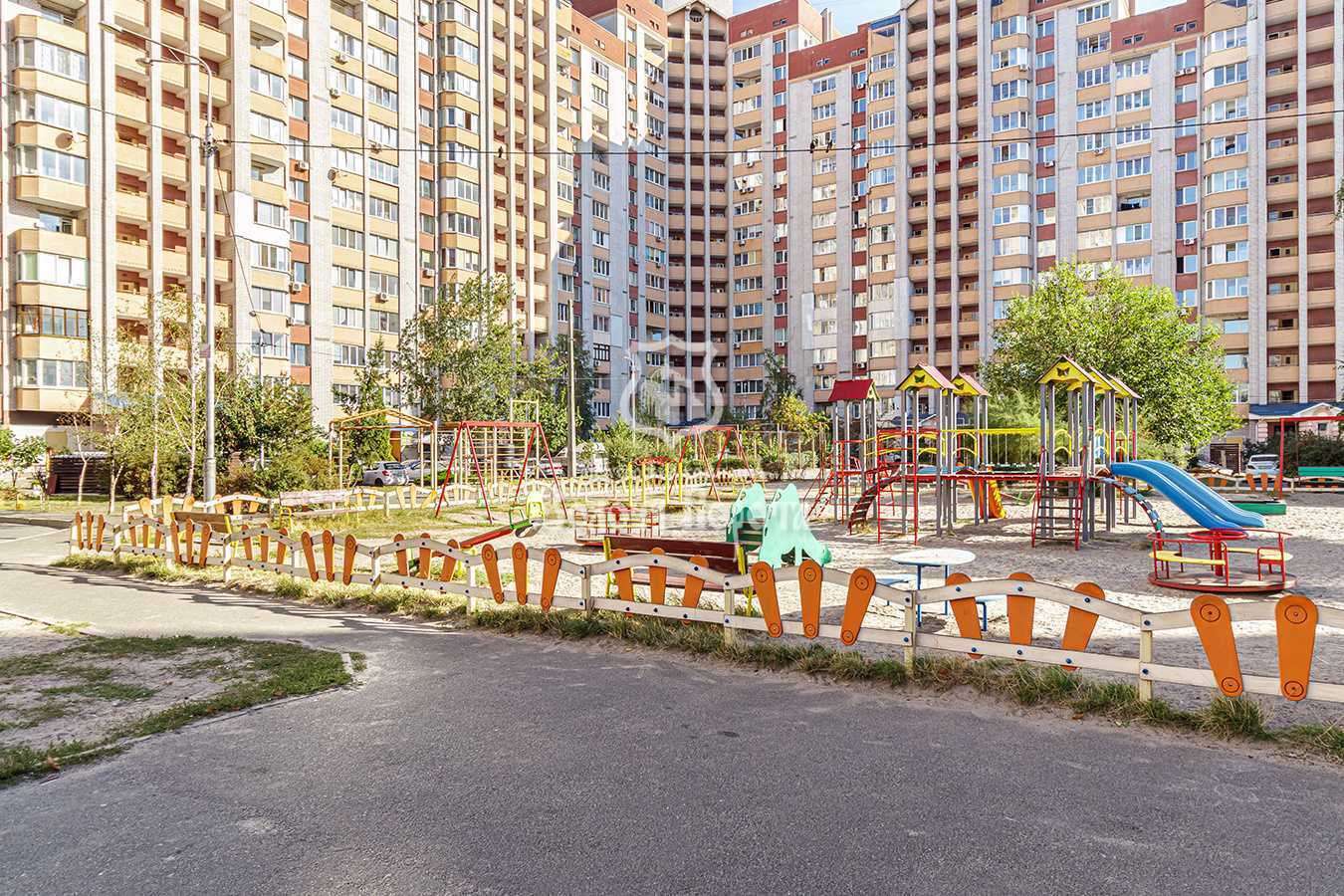 Продаж 2-кімнатної квартири 56 м², Алма-Атинська вул., 39Е