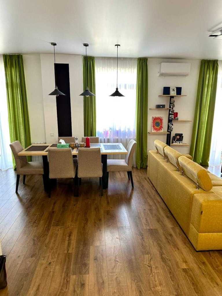 Продажа 3-комнатной квартиры 104 м², Ярослава Гашека бул., 18