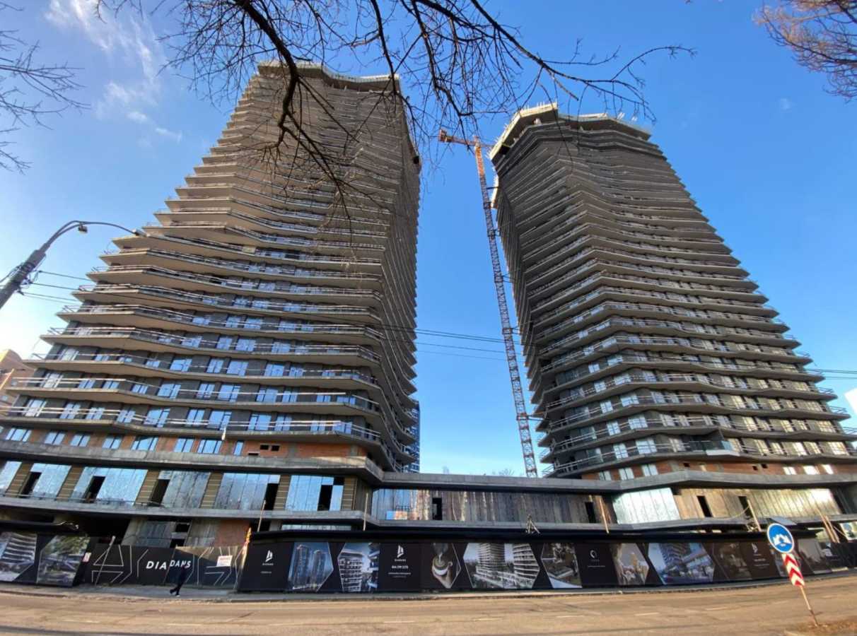 Продажа 2-комнатной квартиры 72.7 м², Евгения Коновальца ул., 19