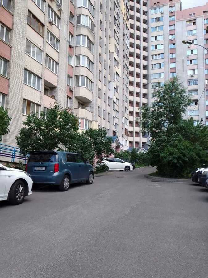 Продаж 1-кімнатної квартири 52 м², Алма-Атинська вул., 41Б