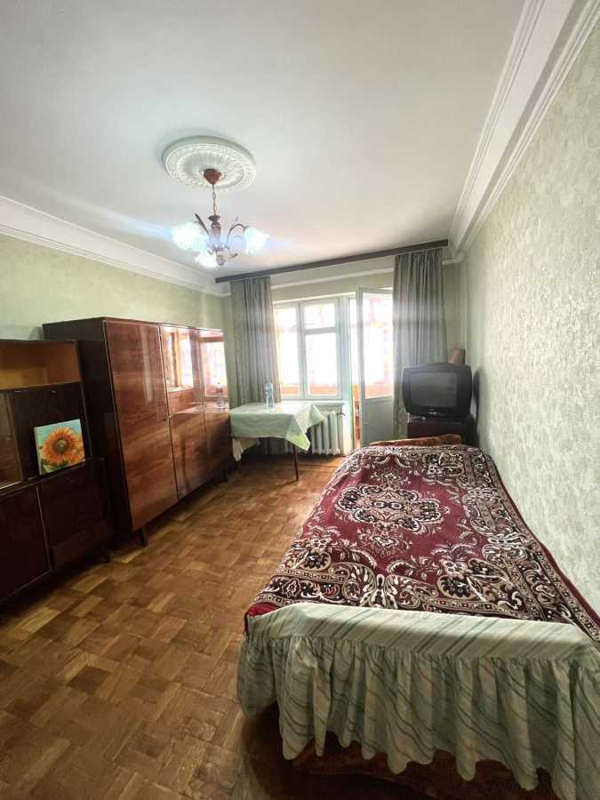 Продаж 1-кімнатної квартири 28.6 м², Івана Іжакевича вул., 4