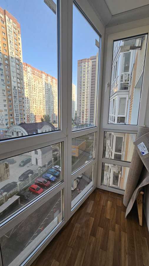 Продажа 1-комнатной квартиры 37 м², Бориса Гмыри ул., 12Б (ЖД ДУБРОВИЦА)