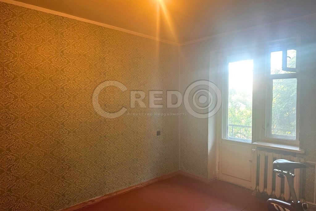 Продаж 3-кімнатної квартири 65.1 м², свірська