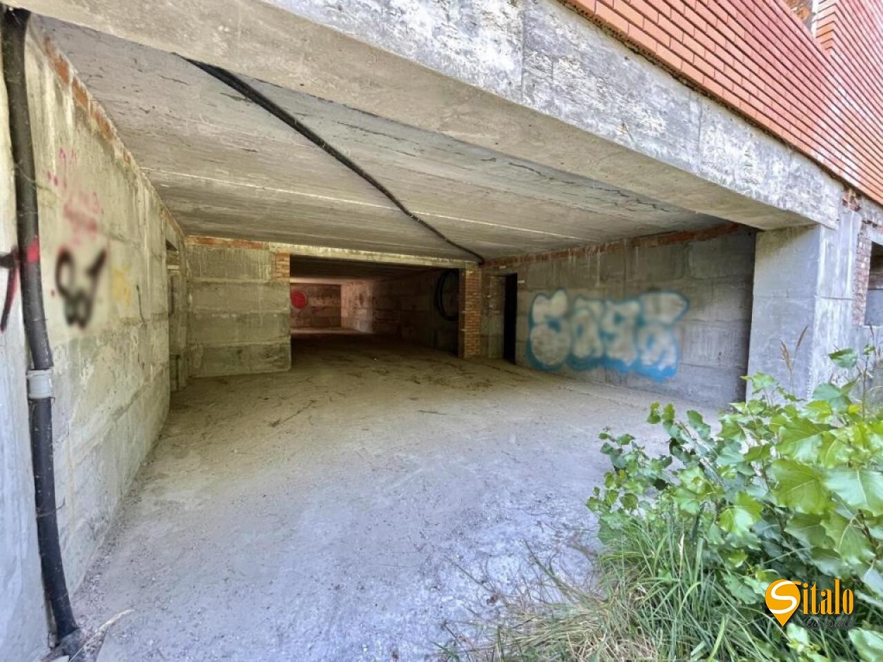 Продажа дома 830 м², 2-я Озерная ул.