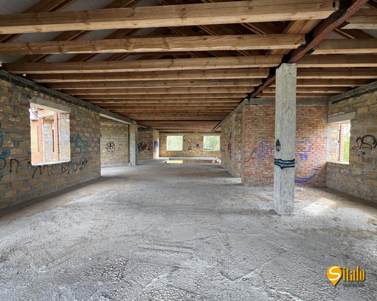 Продажа дома 830 м², 2-я Озерная ул.