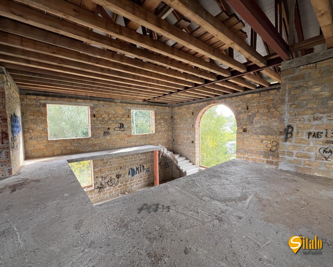 Продажа дома 830 м², 2-я Озерная ул.