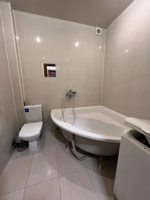 Оренда 2-кімнатної квартири 60 м²