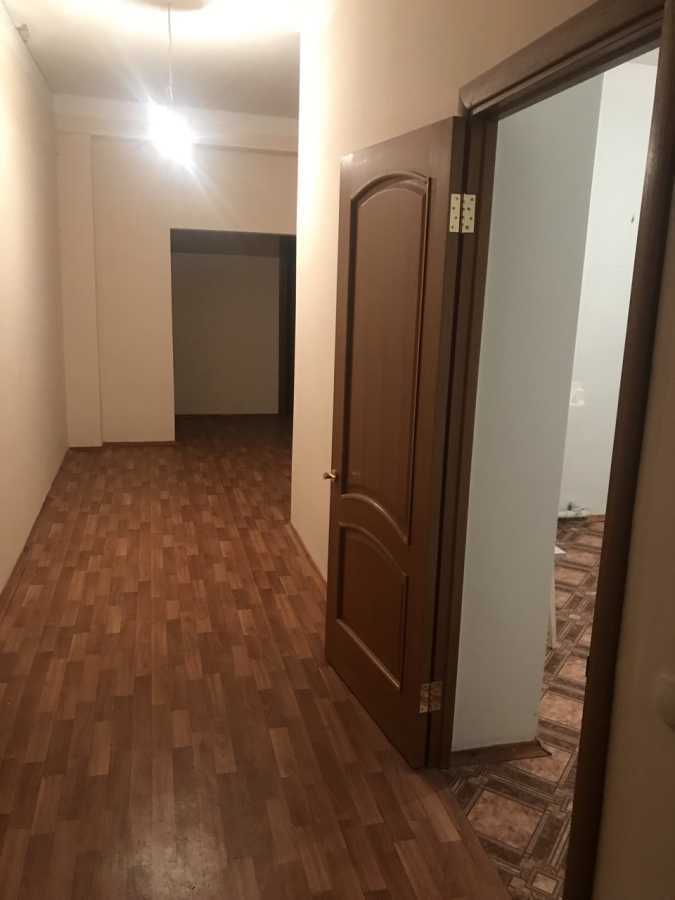 Продаж 3-кімнатної квартири 113 м², 22а