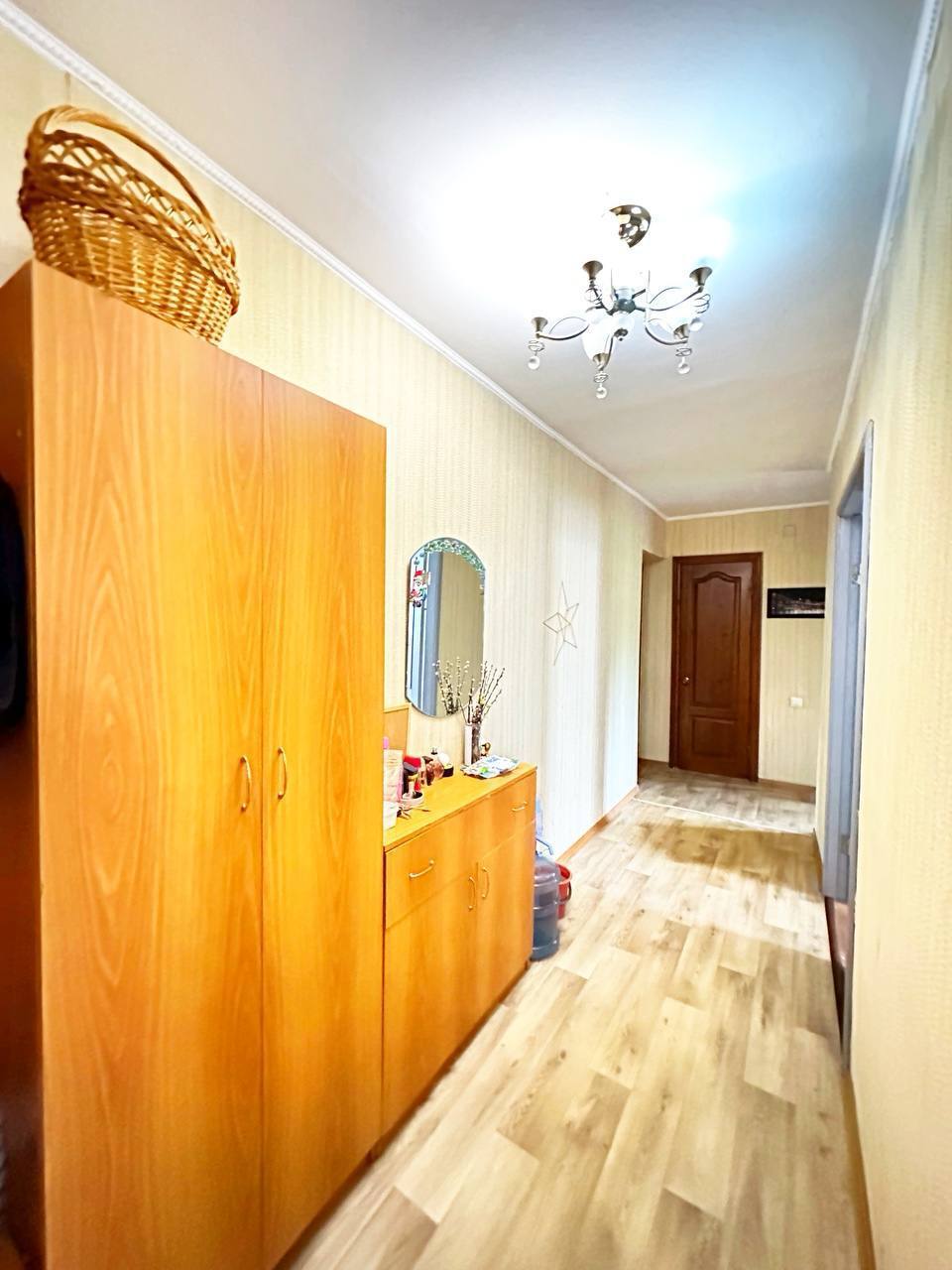 Продаж 3-кімнатної квартири 69.5 м², Харківська вул.