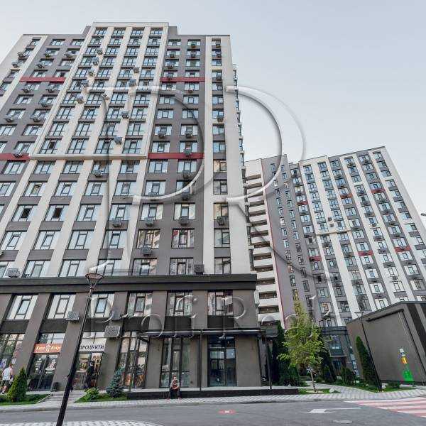 Продажа 1-комнатной квартиры 40 м², Комарова Космонавта, 15А