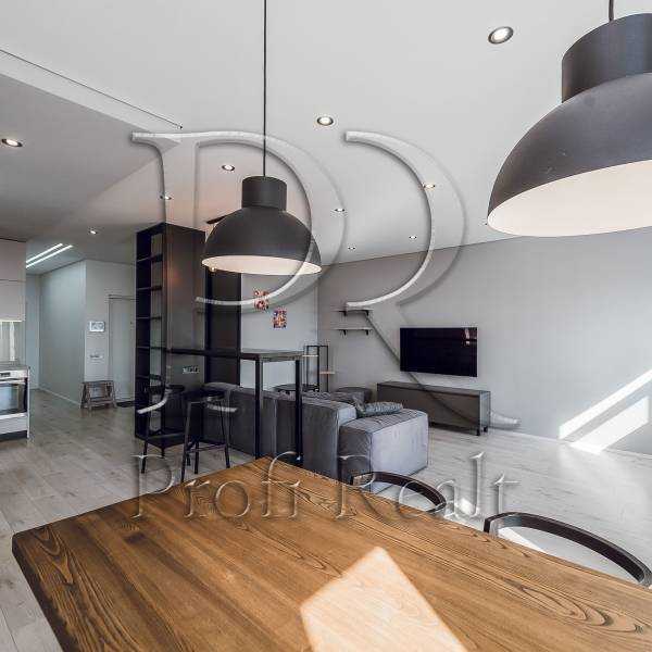 Продажа 2-комнатной квартиры 78 м², Регенераторная ул., 4к15