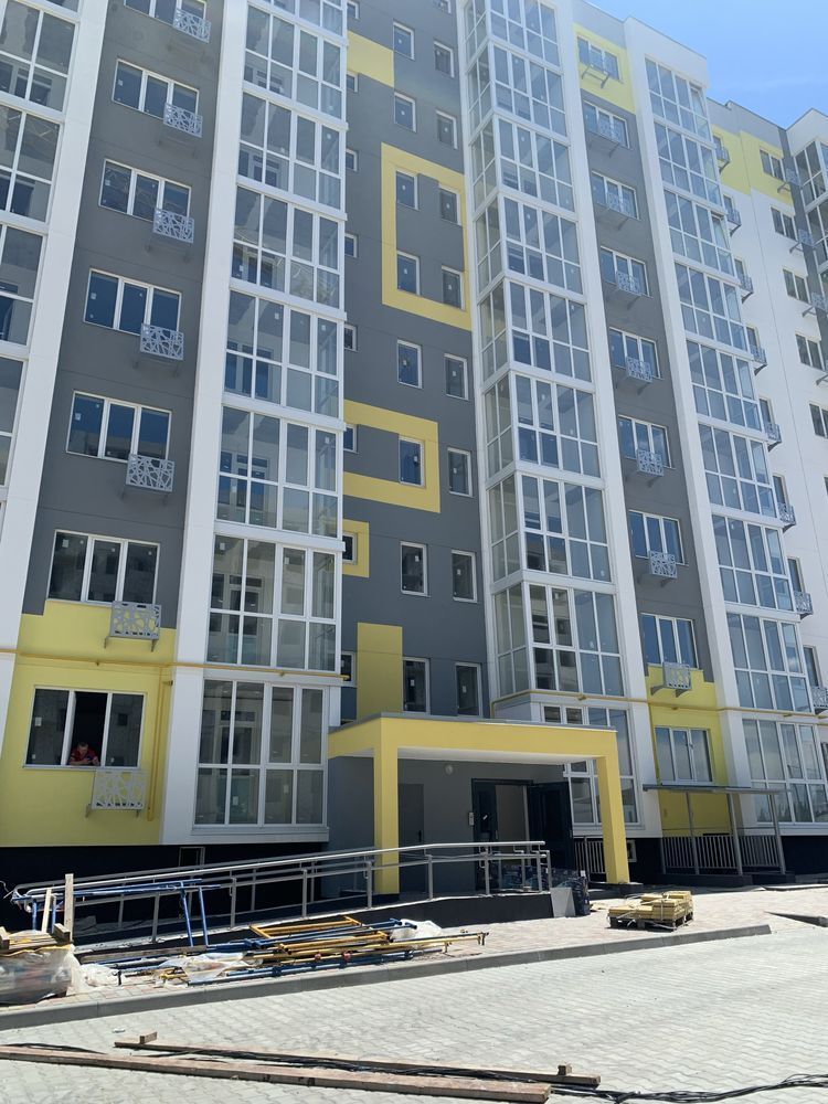 Продаж 1-кімнатної квартири 38 м²