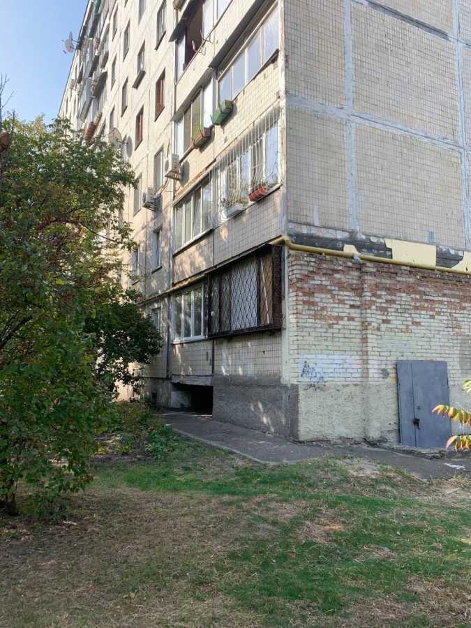 Продаж 3-кімнатної квартири 65 м², Космонавта Волкова вул., 20А