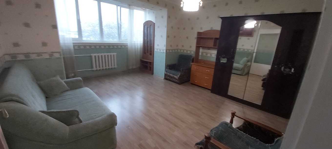 Продаж 1-кімнатної квартири 49.1 м², Святошинська вул., 2