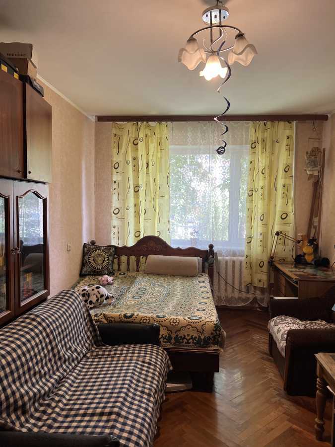 Продажа 4-комнатной квартиры 80 м², Светлицкого ул., 28