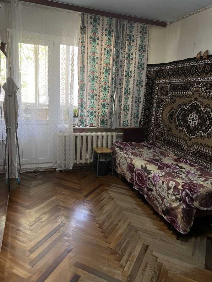 Продажа 4-комнатной квартиры 80 м², Светлицкого ул., 28