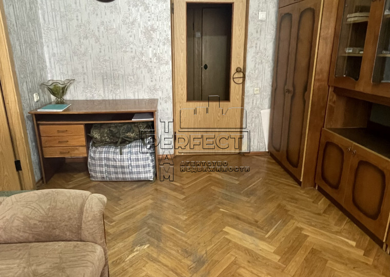 Продаж 3-кімнатної квартири 61 м², Івана Виговського вул., (Гречко Маршала) 12