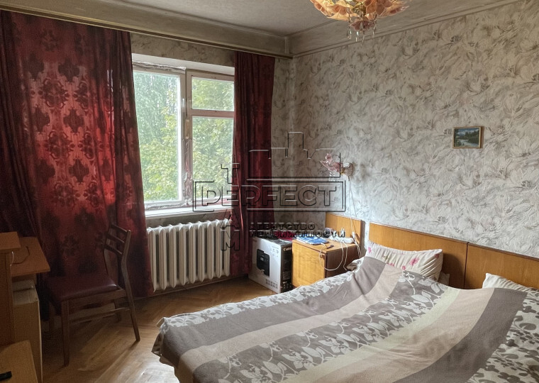 Продаж 3-кімнатної квартири 61 м², Івана Виговського вул., (Гречко Маршала) 12