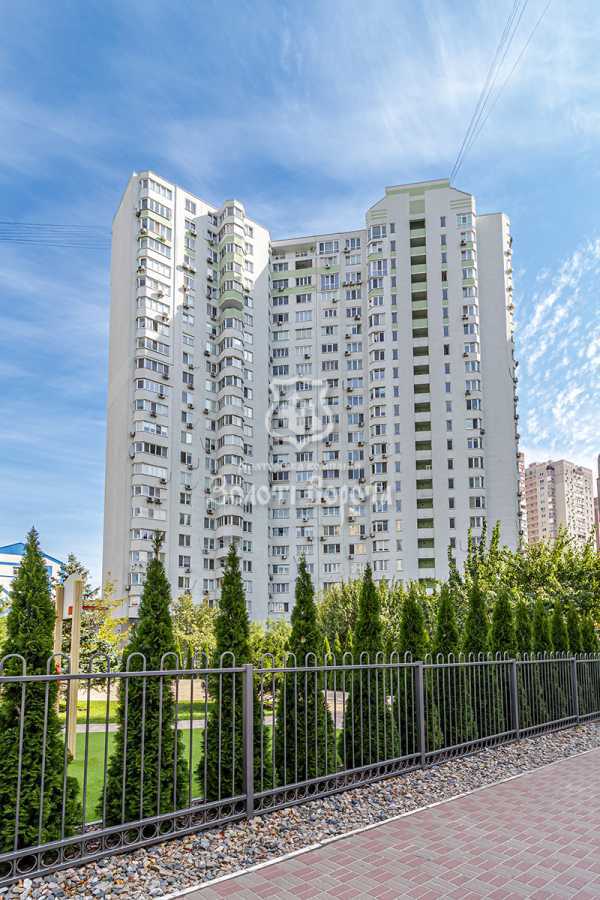 Продажа 1-комнатной квартиры 52 м², Бориса Гмыри ул., 8Б