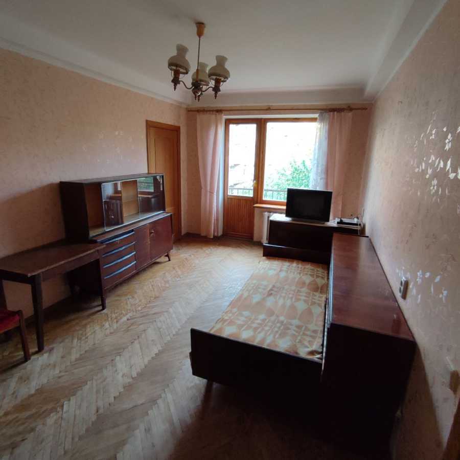 Продаж 3-кімнатної квартири 47 м², Ломоносова вул., 5/2