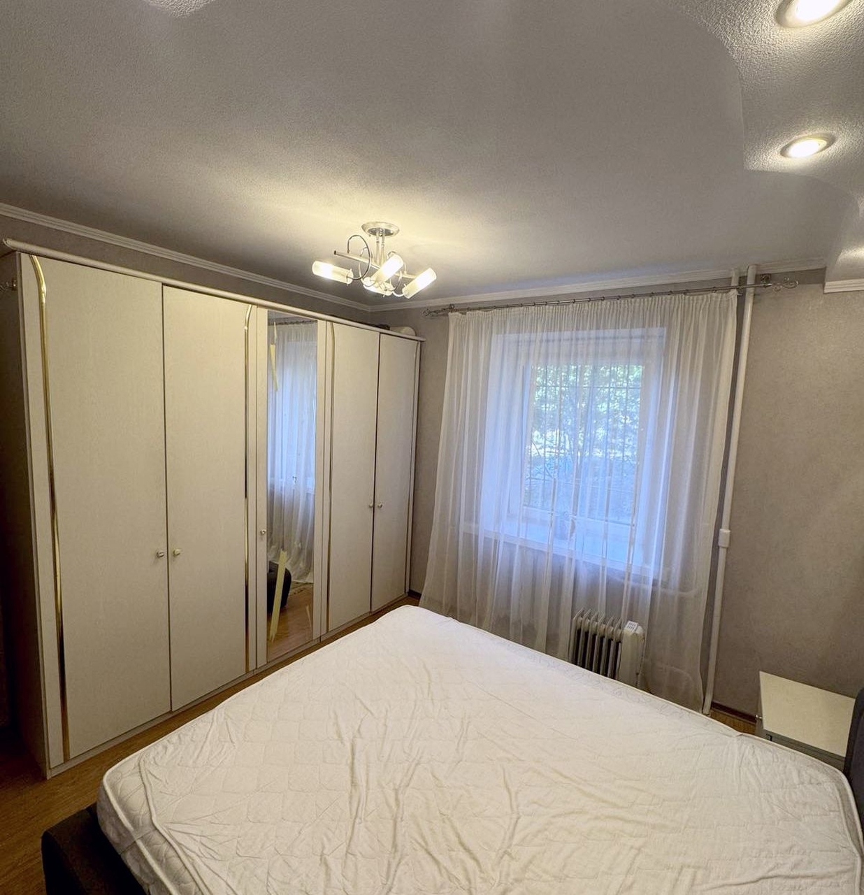 Продаж 3-кімнатної квартири 67 м², Знам'янська вул., 3