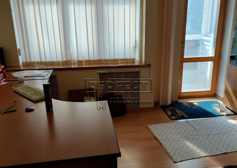 Продаж 4-кімнатної квартири 260 м², Миколи Бурки пров., 15 ( Васильков)