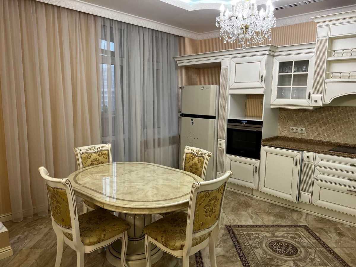 Продажа 3-комнатной квартиры 125 м², Златоустовская ул., 52